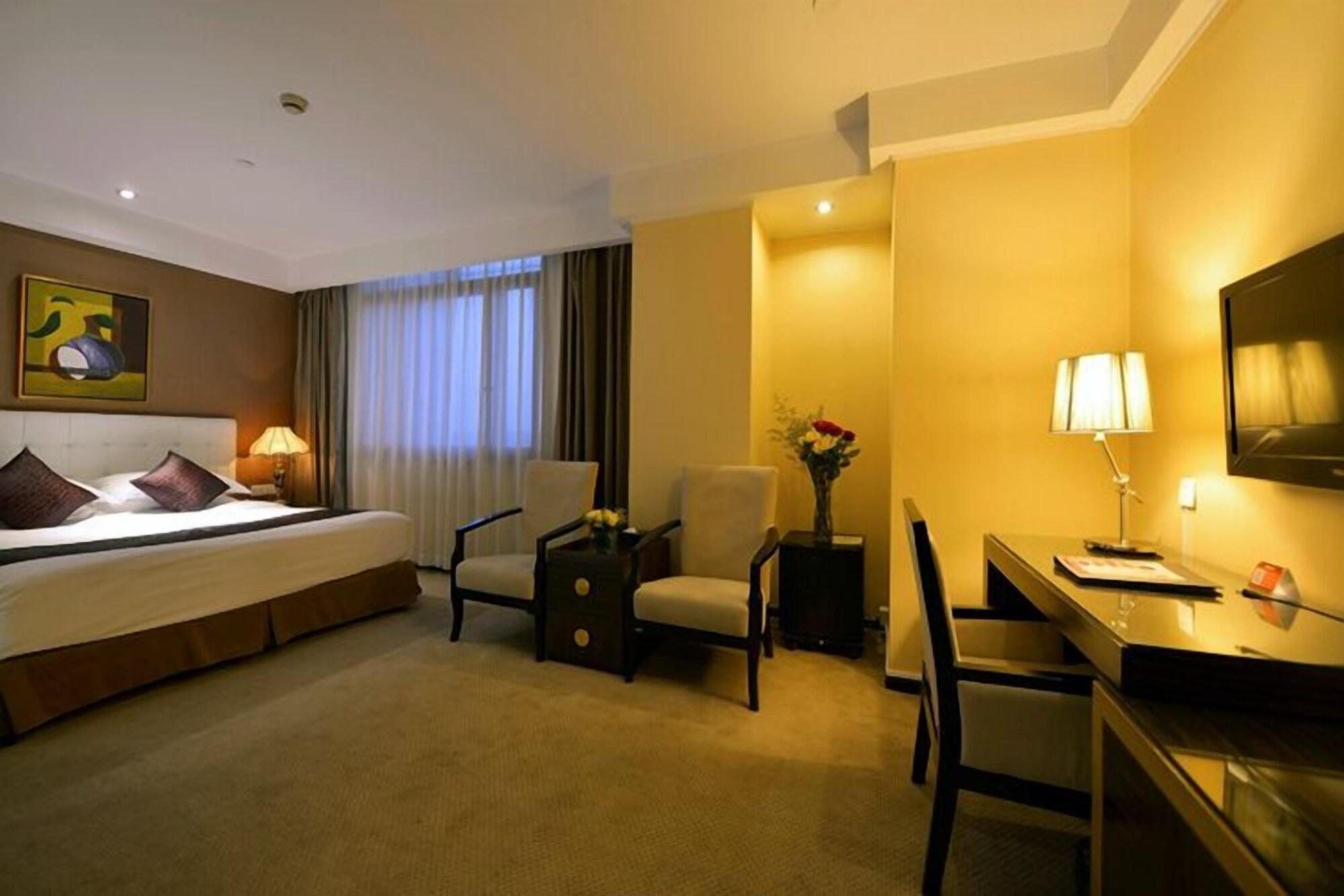 Kingtown Hotel Hongmei Shanghái Exterior foto